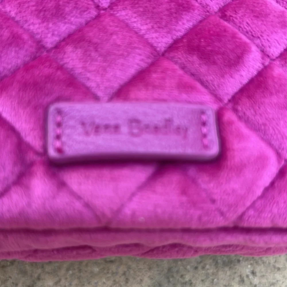 Vera Bradley Majestic Fuschia Compact Makeup Bag New with Tags! - Picture 2 of 6